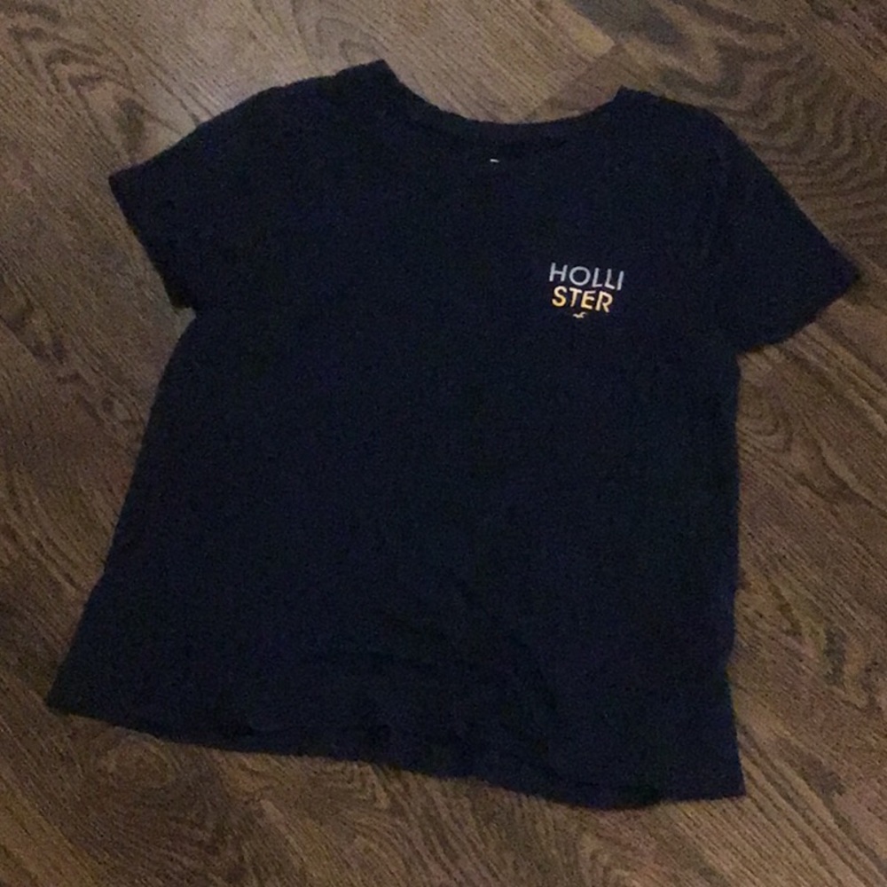 Short sleeve shirt from Hollister.